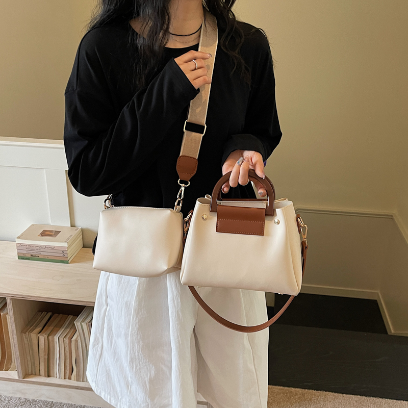 MOODS Exquisite Mini Top-handl - Women'S Fashion Boutique ulasan dan harga