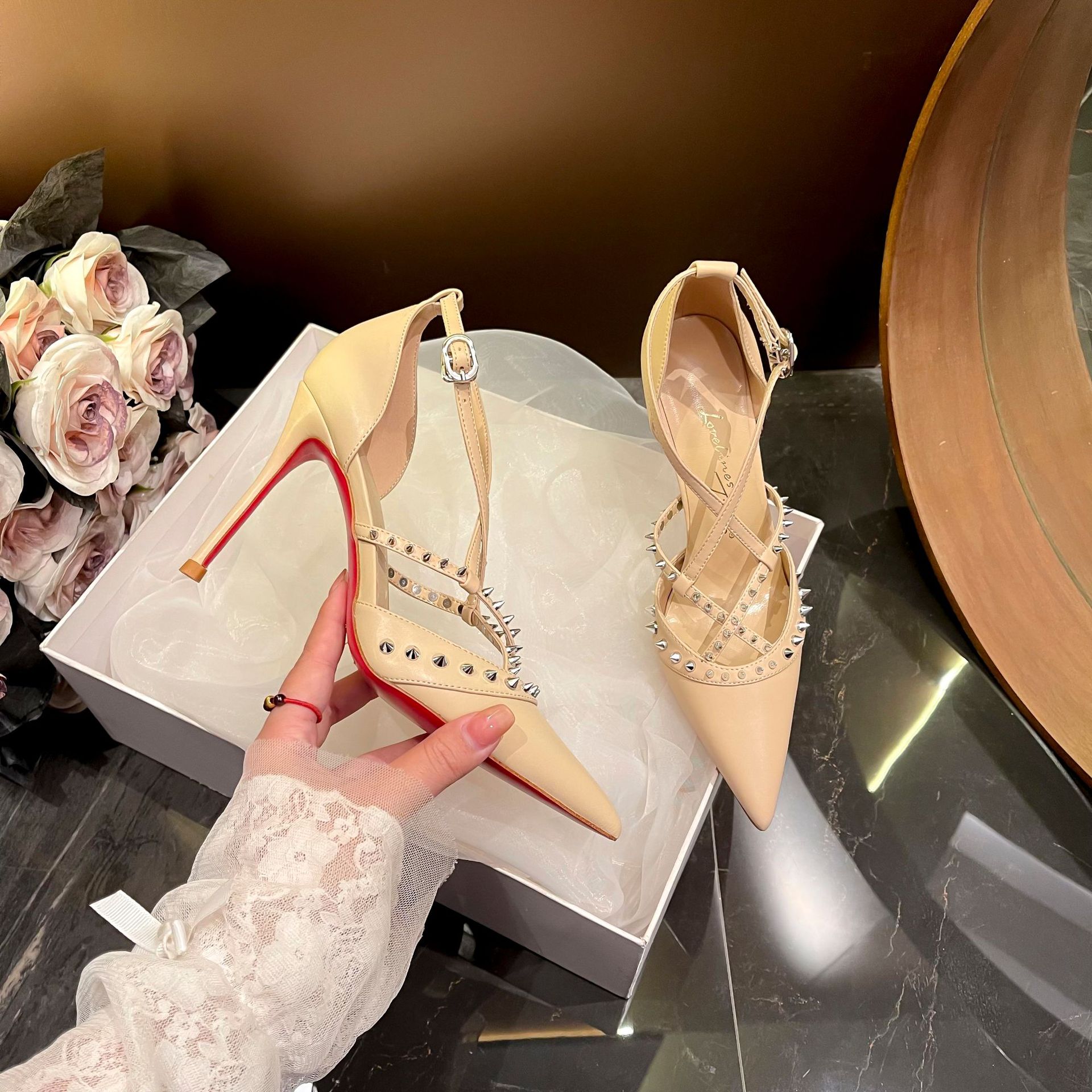 Retro Woman Shoes Sandals Stil - Women'S Fashion Shoes ulasan dan harga